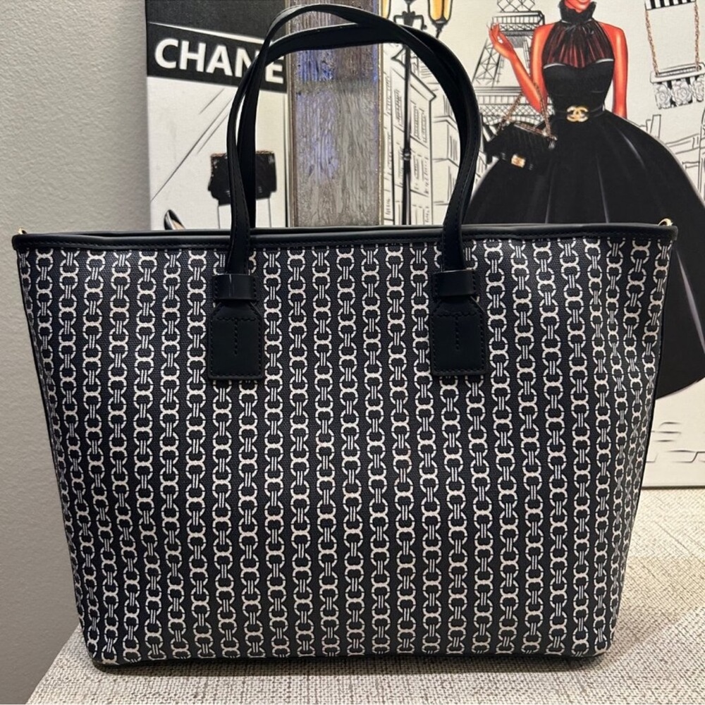 Tory Burch Gemini Link Tote - Picture 2 of 8